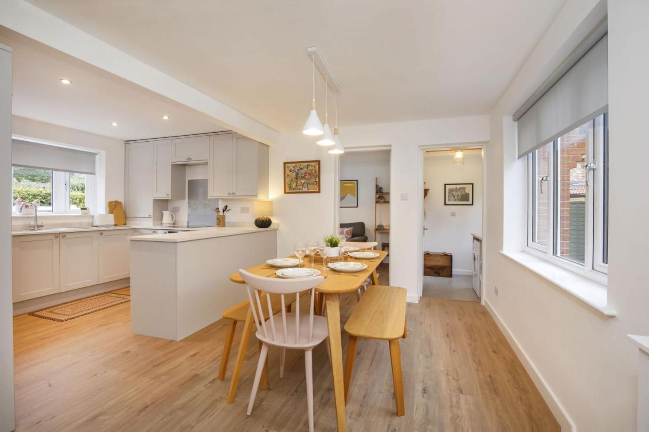 The Willows With Free Parking For 2 Cars York Exterior photo