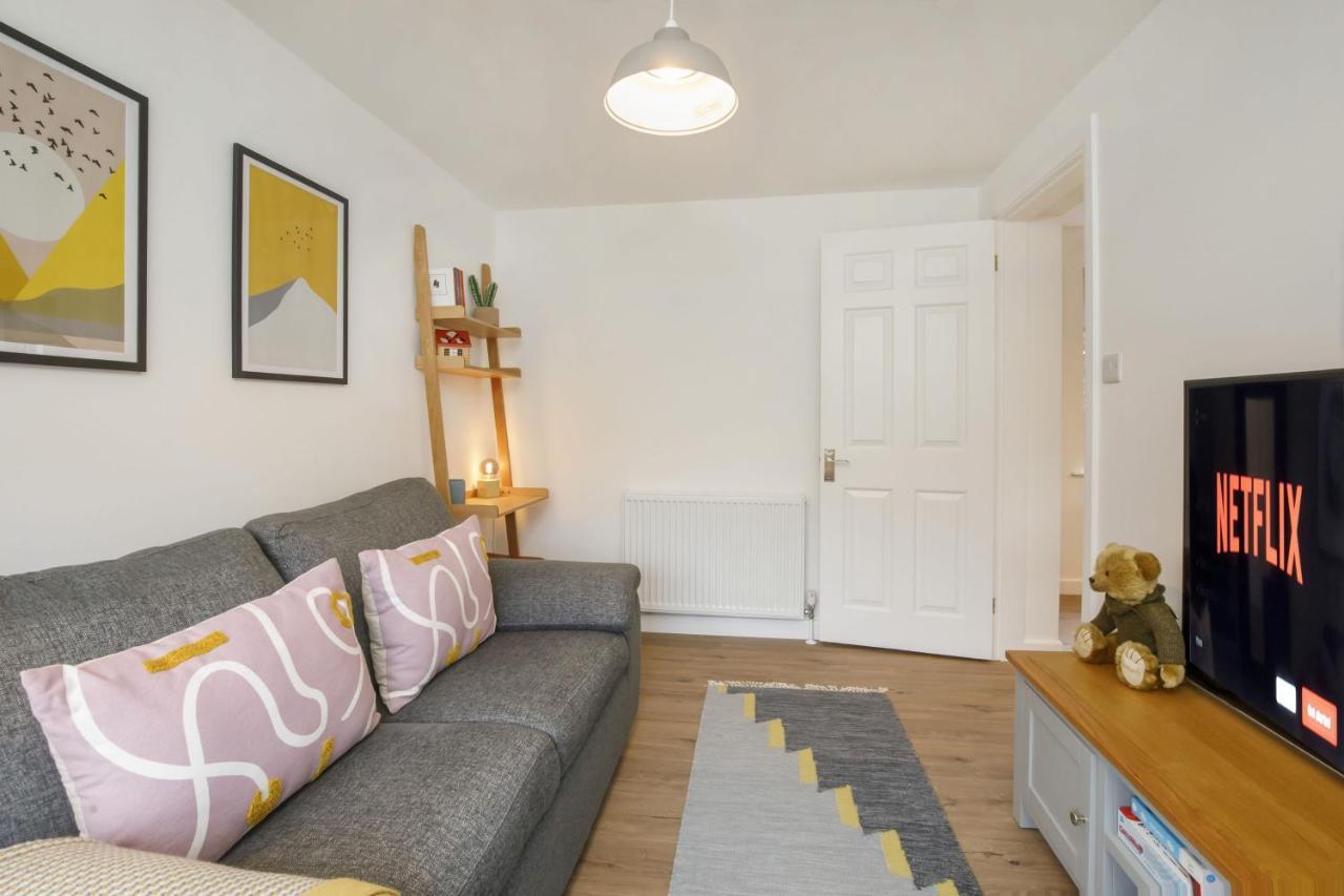 The Willows With Free Parking For 2 Cars York Exterior photo
